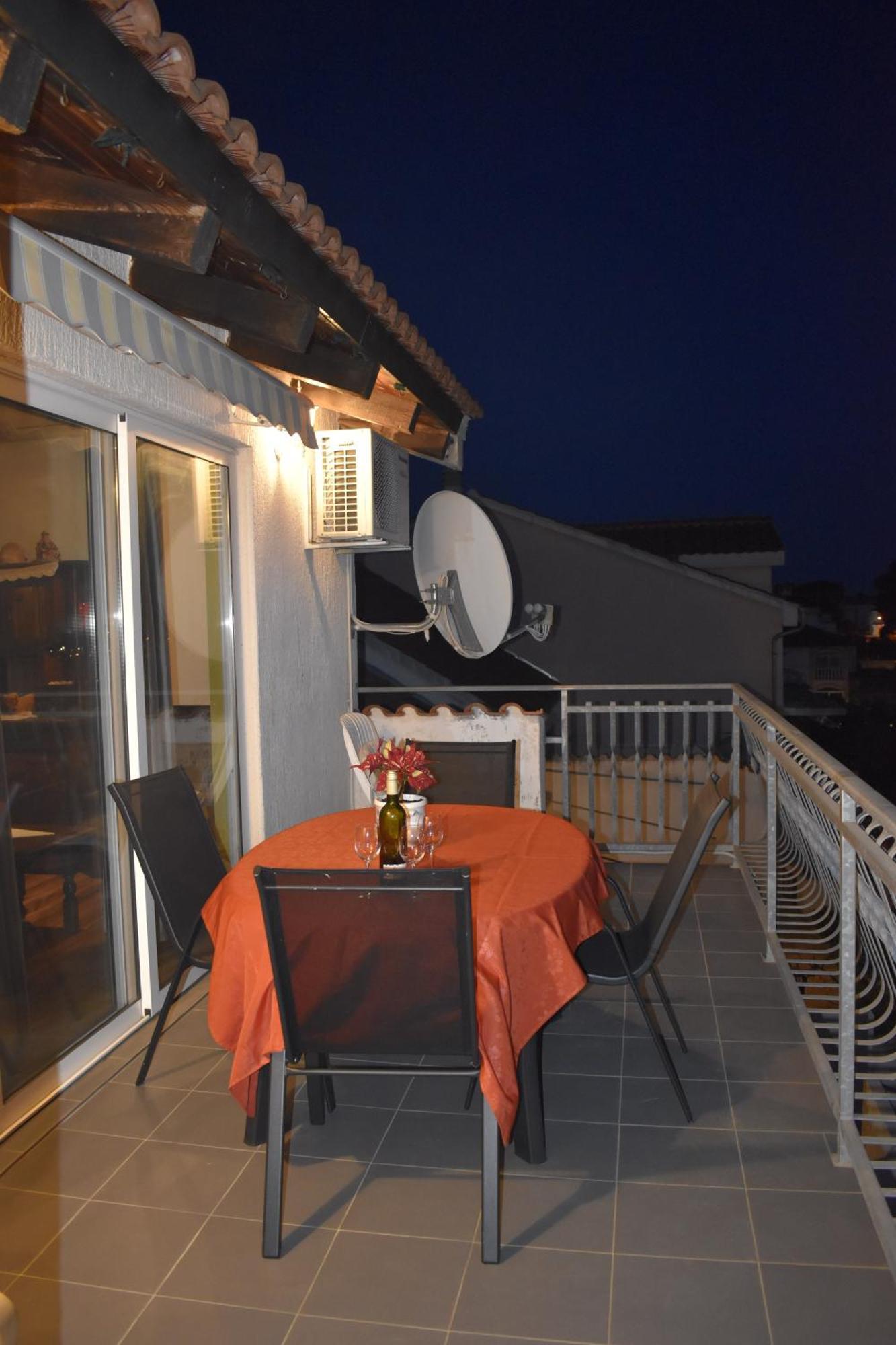 Apartman Marko Tribalj Esterno foto